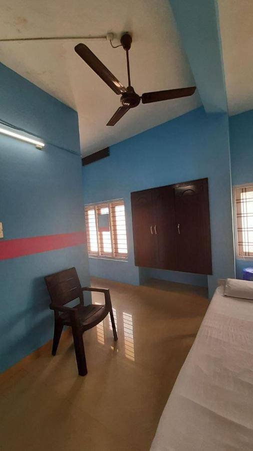 קולאם Zaina Tourist Home מראה חיצוני תמונה