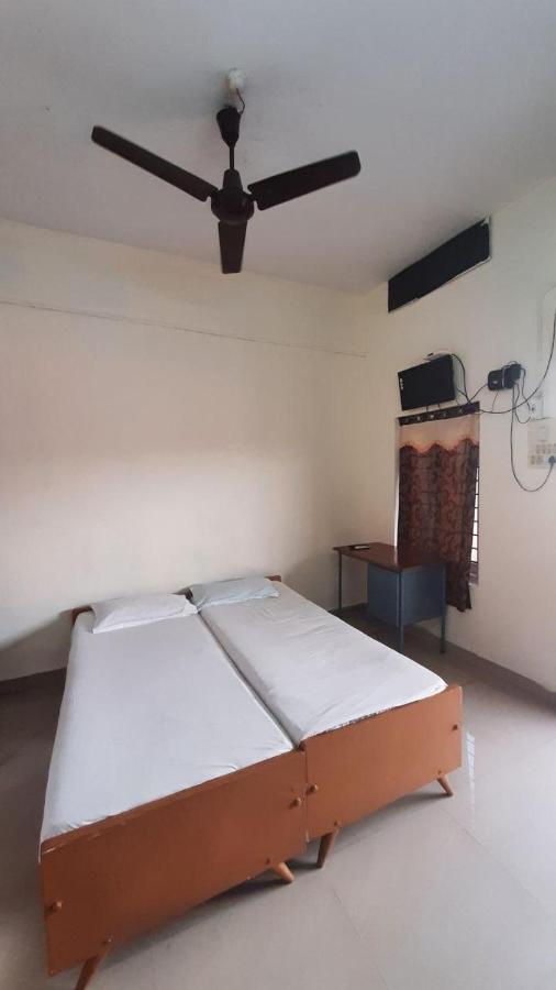 קולאם Zaina Tourist Home מראה חיצוני תמונה