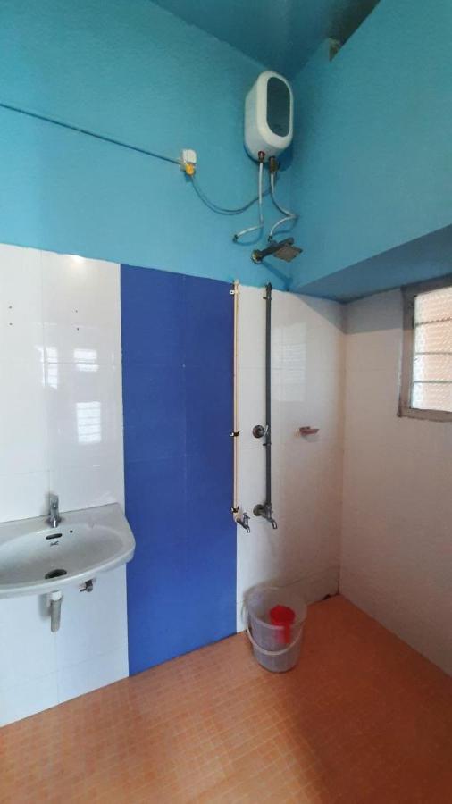 קולאם Zaina Tourist Home מראה חיצוני תמונה